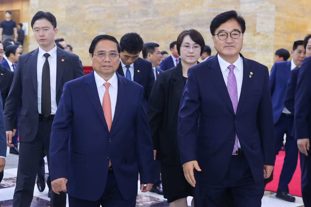 Thủ tướng Phạm Minh Chính và Chủ tịch Quốc hội Hàn Quốc Woo Won-sik. Thủ tướng Phạm Minh Chính và Chủ tịch Quốc hội Hàn Quốc Woo Won-sik.