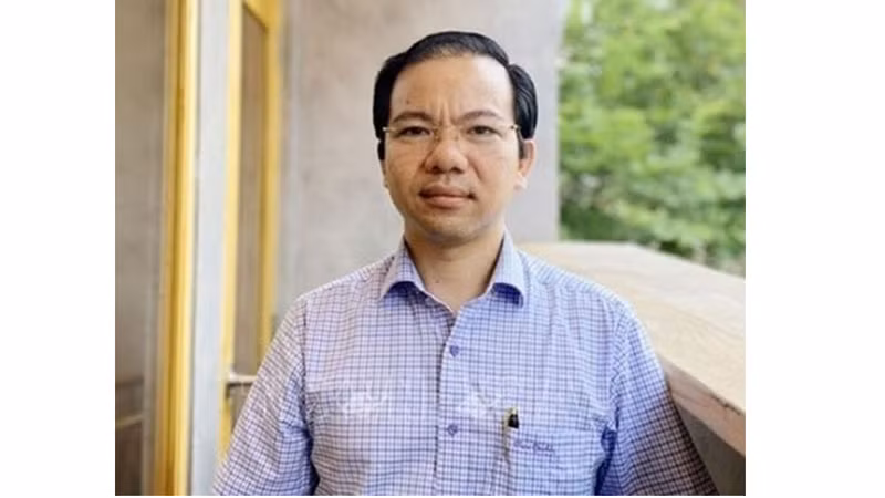 PGS, TS Vũ Tuấn Hưng, Phó Viện trưởng phụ trách Viện Khoa học xã hội vùng Nam Bộ (Viện Hàn lâm Khoa học xã hội Việt Nam).