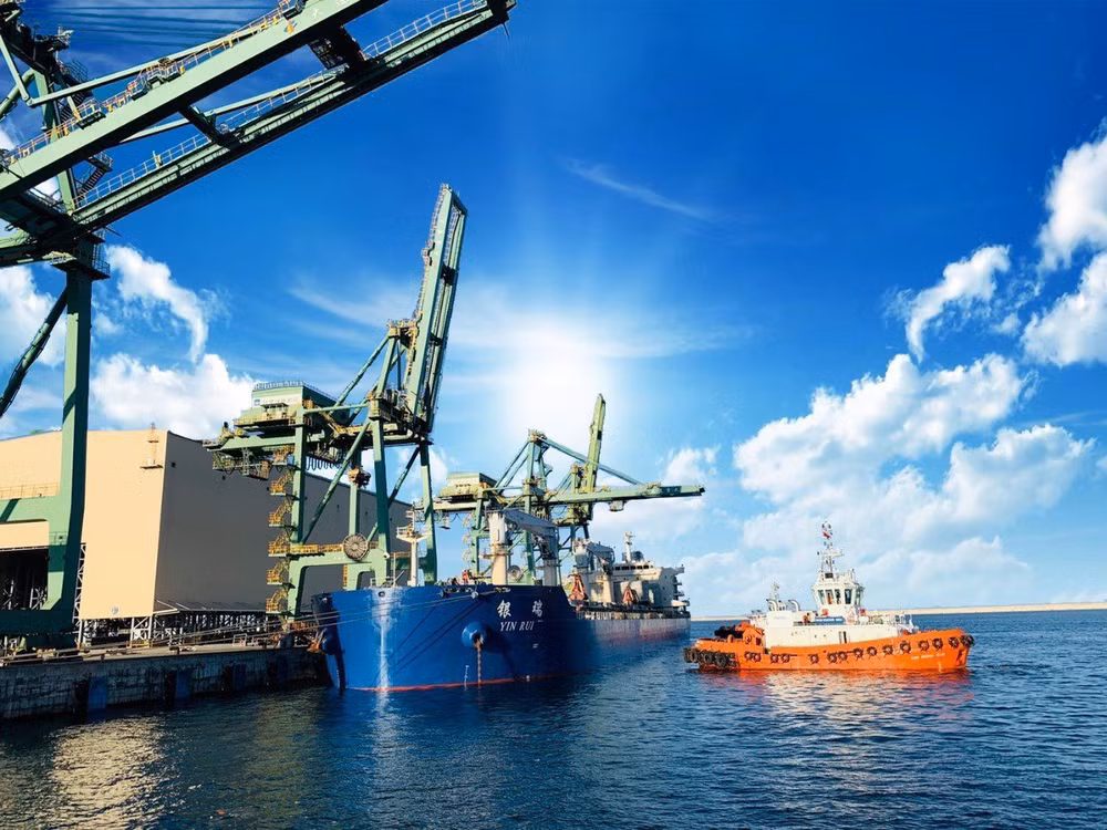 Một góc hệ thống cảng nước sâu Sơn Dương, Vũng Áng, thị xã Kỳ Anh, Hà Tĩnh.