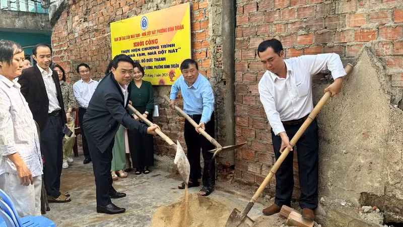 Khởi công xây dựng nhà tình nghĩa cho hộ nghèo ở thành phố Đà Nẵng.