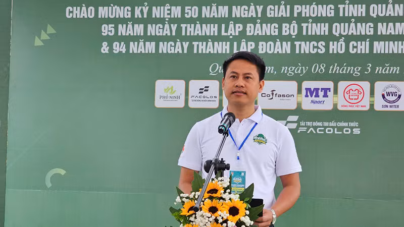 Đồng chí Lê Kim Thường, Phó Bí thư Tỉnh đoàn, Chủ tịch Hội Đồng đội tỉnh Quảng Nam phát biểu khai mạc Giải đấu Pickleball - Tranh Cúp Trimico năm 2025. Đồng chí Lê Kim Thường, Phó Bí thư Tỉnh đoàn, Chủ tịch Hội Đồng đội tỉnh Quảng Nam phát biểu khai mạc Giải đấu Pickleball - Tranh Cúp Trimico năm 2025.