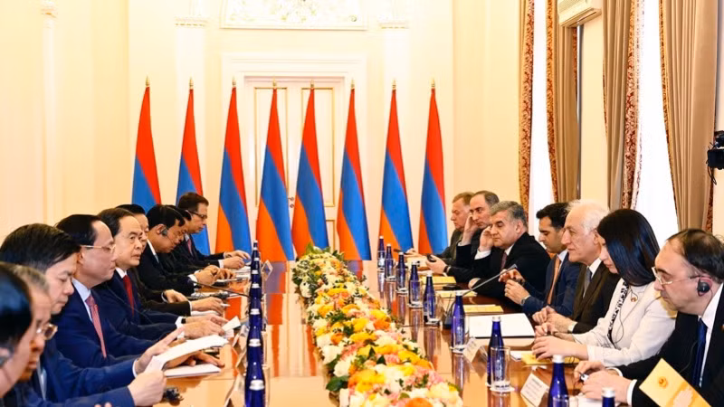 Chủ tịch Quốc hội Trần Thanh Mẫn hội kiến Tổng thống Armenia Vahagn Khachaturyan. Ảnh: TTVN