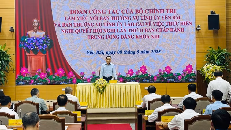 Bí thư Trung ương Đảng Trần Lưu Quang phát biểu tại buổi làm việc. (Ảnh: THANH SƠN)