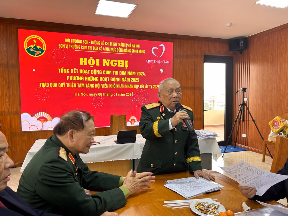 Thiếu tướng Võ Sở, Chủ tịch Hội Trường Sơn Việt Nam đánh giá cao những kết quả mà Cụm Thi đua số 4, khu vực đồng bằng sông Hồng, đã đạt được. Thiếu tướng Võ Sở, Chủ tịch Hội Trường Sơn Việt Nam đánh giá cao những kết quả mà Cụm Thi đua số 4, khu vực đồng bằng sông Hồng, đã đạt được.