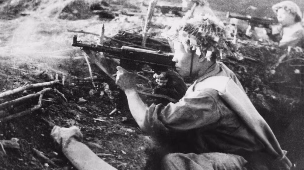 20 giờ ngày 30/3/1954, ai đã báo cáo hoàn thành nhiệm vụ tiêu diệt Đồi D1 cho Đại tướng Võ Nguyên Giáp? ảnh 1