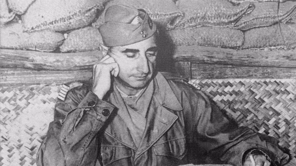Ngày 31/3/1954, sau khi ta chiếm được các cứ điểm C1, D1, E thực dân Pháp họp bàn tìm ra cách gì? ảnh 1