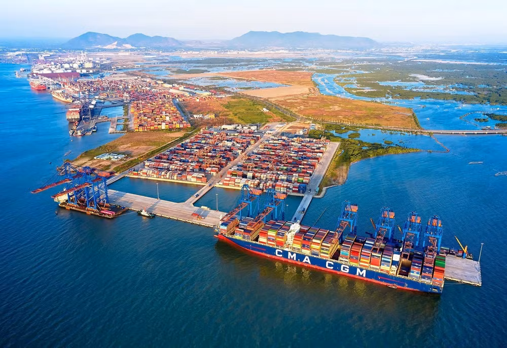 Cảng quốc tế Gemalink có cơ sở hạ tầng và trang thiết bị hiện đại bậc nhất cả nước và vị trí khai thác có nhiều ưu thế nhất tại khu vực cụm cảng Cái Mép (tỉnh Bà Rịa-Vũng Tàu). Ảnh: Hồng Đạt