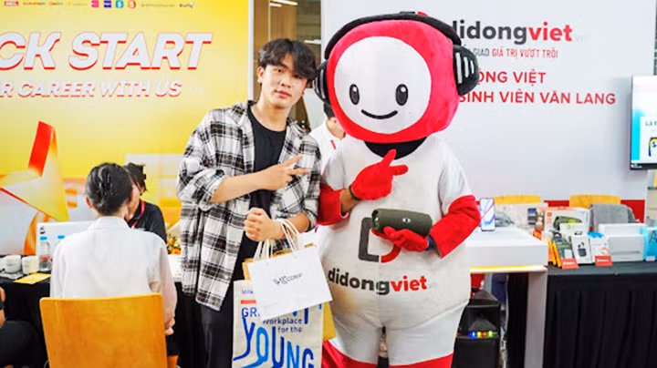 Ngày hội Việc làm “VLU’s Job Fair” 2023