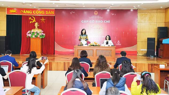 Họp báo Chương trình Xuân Quê hương 2025.