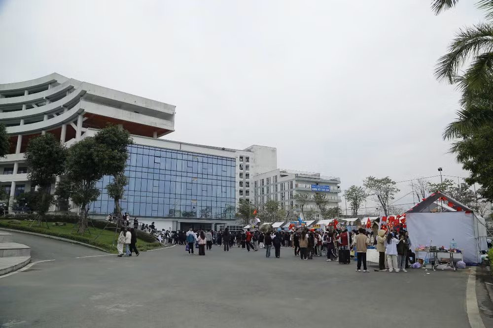 Không gian Học viện Chính sách và phát triển dành cho học sinh trải nghiệm.