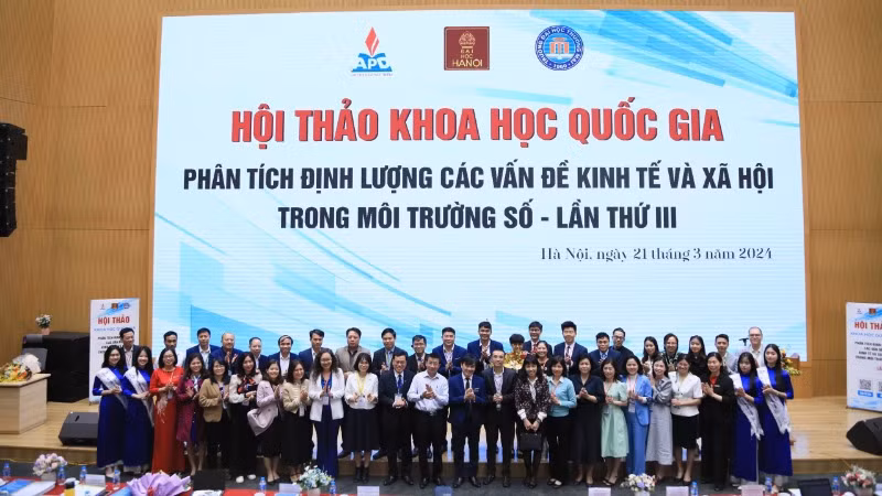 Học viện luôn chú trọng xây dựng và triển khai mô hình hợp tác ba bên gồm: Học viện – Doanh nghiệp – Cơ quan hoạch định chính sách