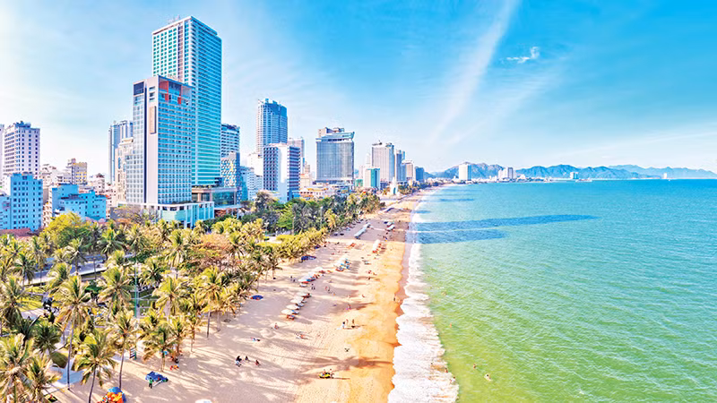 Một góc thành phố biển Nha Trang. (Ảnh VƯƠNG MẠNH CƯỜNG)