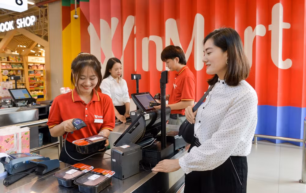 WinCommerce sở hữu hệ thống bán lẻ hiện đại có quy mô lớn nhất cả nước. WinCommerce sở hữu hệ thống bán lẻ hiện đại có quy mô lớn nhất cả nước.