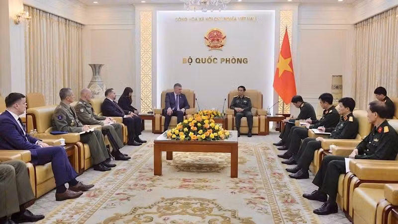 Quang cảnh buổi tiếp Thứ trưởng Quốc phòng Cộng hòa Ba Lan Pawel Bejda.