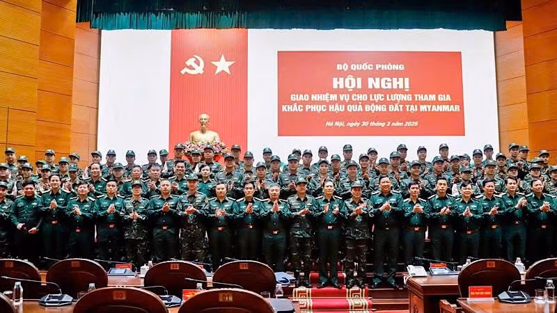 Chụp hình lưu niệm