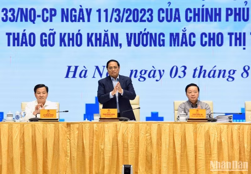 Thủ tướng Phạm Minh Chính chủ trì hội nghị. 