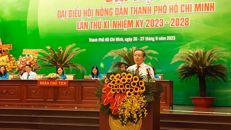 Đồng chí Lương Quốc Đoàn, Chủ tịch Trung ương Hội Nông dân Việt Nam phát biểu tại Đại hội.