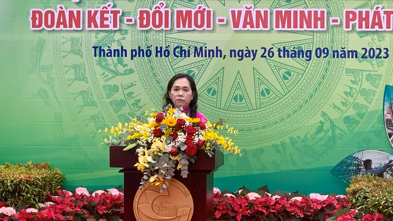 Đồng chí Nguyễn Thanh Xuân phát biểu khai mạc triển lãm. Đồng chí Nguyễn Thanh Xuân phát biểu khai mạc triển lãm.
