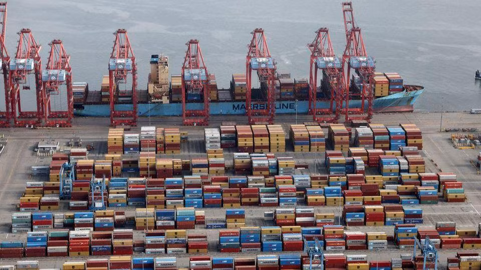 Quang cảnh Cảng hàng hóa Long Beach ở California. (Ảnh: Reuters)