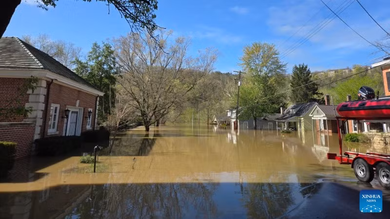 Một khu vực ngập nước tại Frankfort, bang Kentucky ngày 7/4/2025. (Ảnh: Tân Hoa xã)