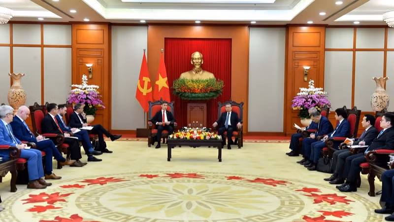 Quang cảnh buổi tiếp tại Trụ sở Trung ương Đảng. (Ảnh: ĐĂNG KHOA) Quang cảnh buổi tiếp tại Trụ sở Trung ương Đảng. (Ảnh: ĐĂNG KHOA)