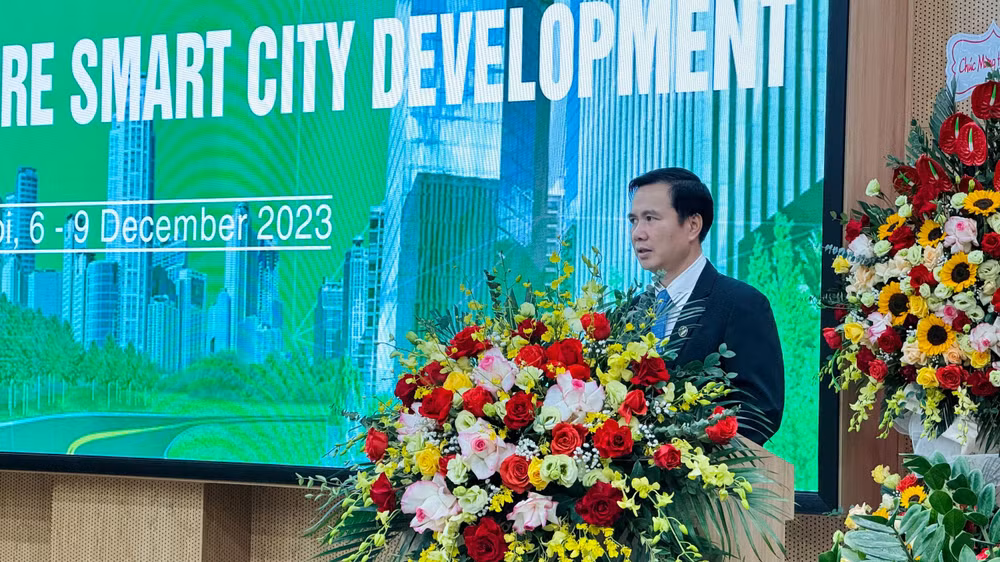 Thứ trưởng Khoa học và Công nghệ Bùi Thế Duy phát biểu ý kiến tại hội thảo.