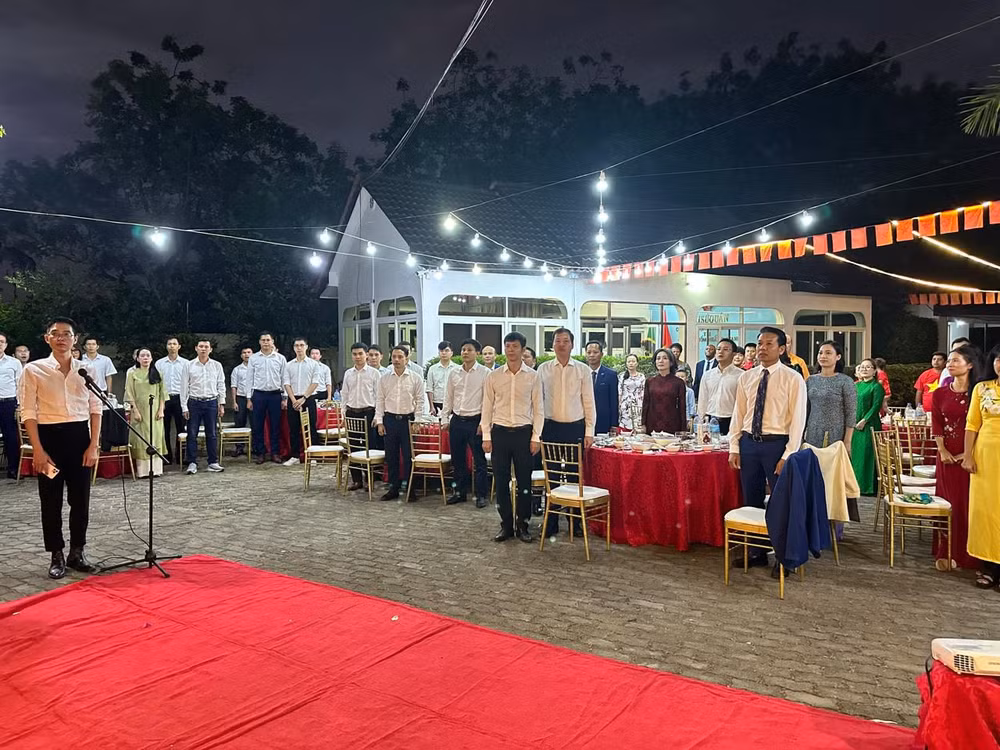 Quang cảnh buổi lễ.