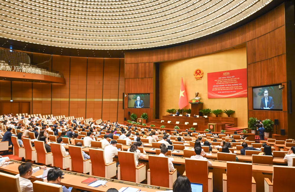 Quang cảnh Hội nghị tại hội trường Diên Hồng. Quang cảnh Hội nghị tại hội trường Diên Hồng.