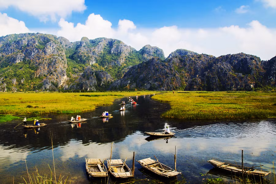 Khu bảo tồn thiên nhiên đất ngập nước Vân Long thu hút nhiều du khách tham quan. (Ảnh: MINH DŨNG)