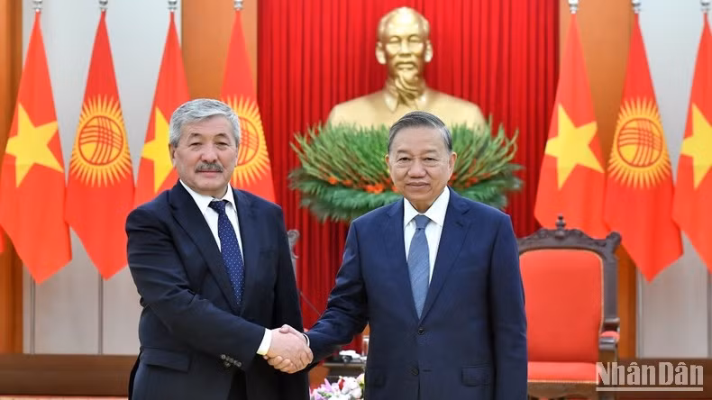 Tổng Bí thư Tô Lâm tiếp Thủ tướng Cộng hòa Kyrgyzstan Adylbek Kasymaliev. (Ảnh: ĐĂNG KHOA)