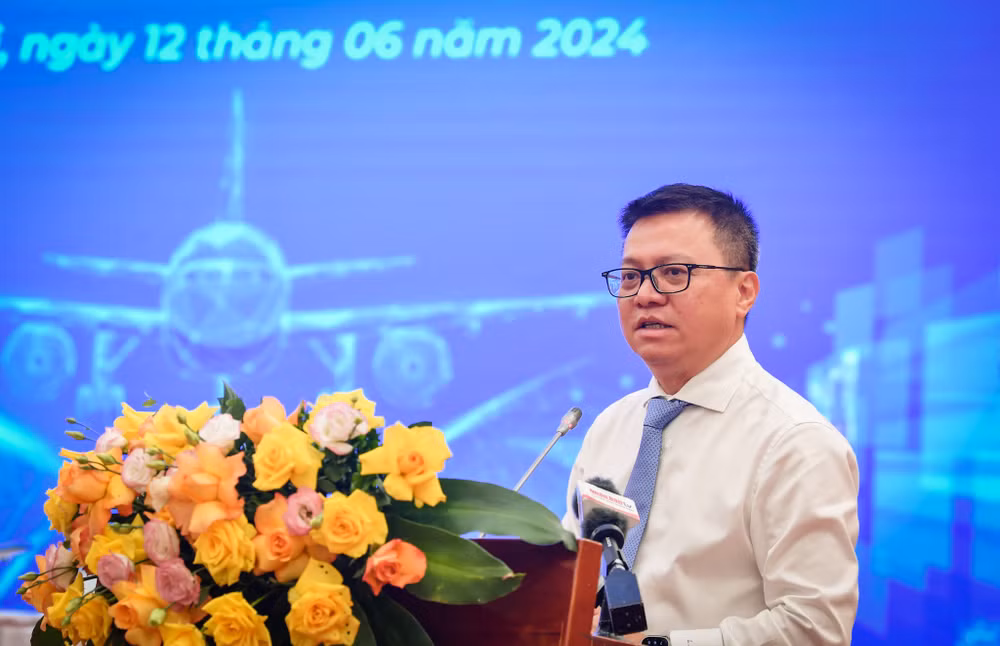Đồng chí Lê Quốc Minh, Ủy viên Trung ương Đảng, Tổng Biên tập Báo Nhân Dân, Phó Trưởng Ban Tuyên giáo Trung ương, Chủ tịch Hội Nhà báo Việt Nam phát biểu kết luận hội thảo.