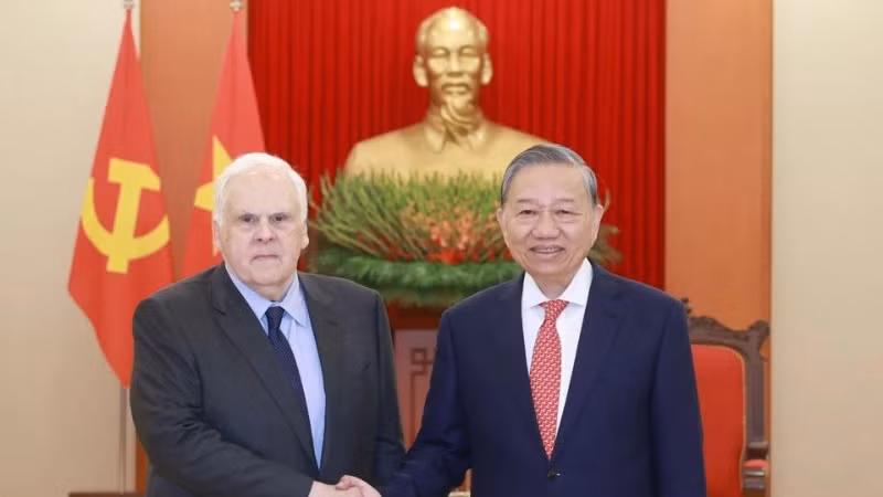 Tổng Bí thư Tô Lâm tiếp ông Frederick W.Smith, Nhà sáng lập kiêm Chủ tịch điều hành Tập đoàn FedEx (Hoa Kỳ).