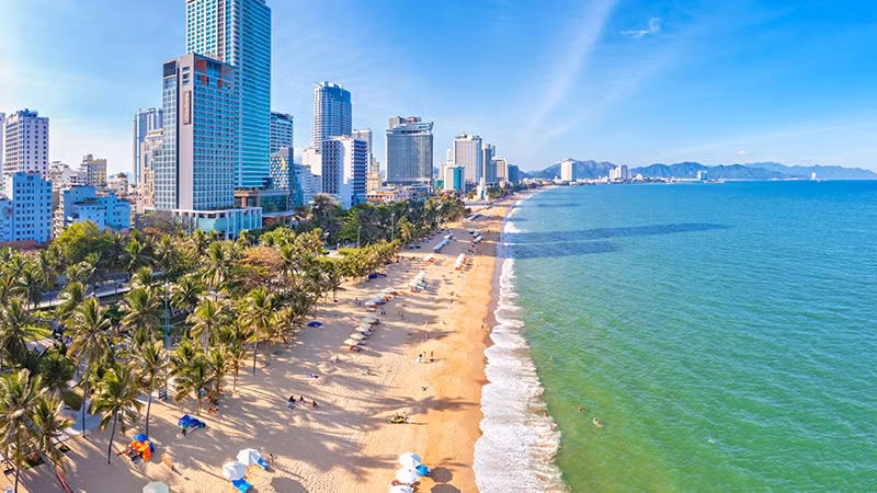 Một góc thành phố biển Nha Trang. (Ảnh VƯƠNG MẠNH CƯỜNG) 