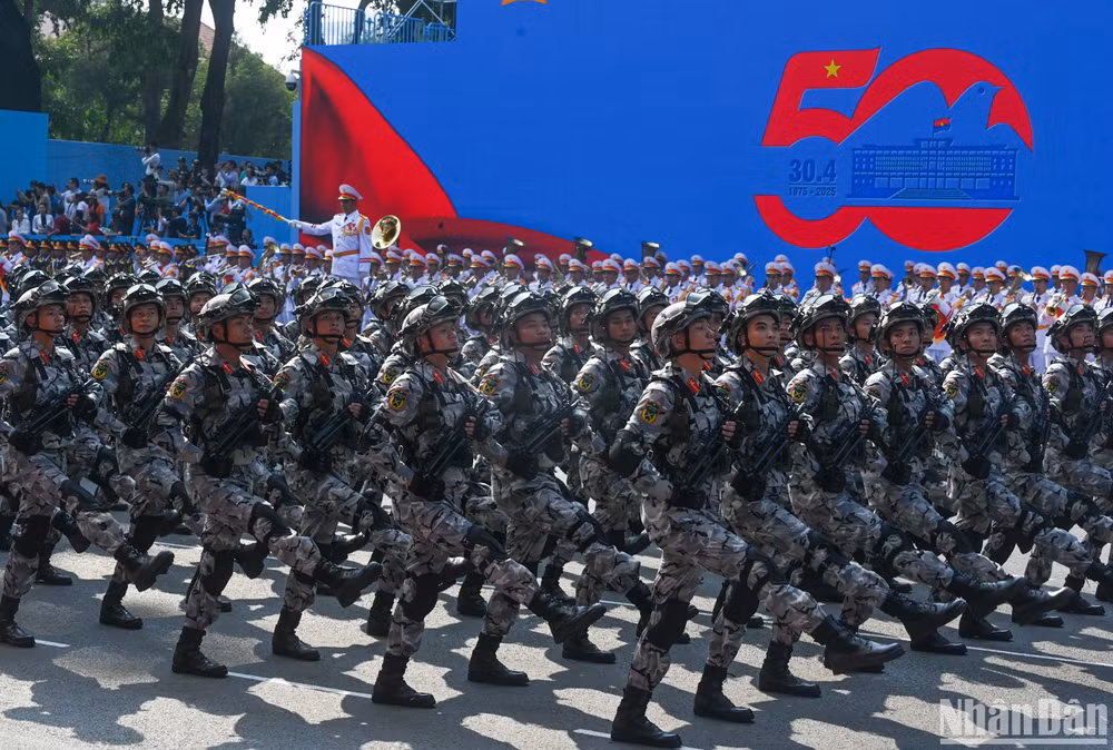 Khối chiến sĩ đặc nhiệm dù.
