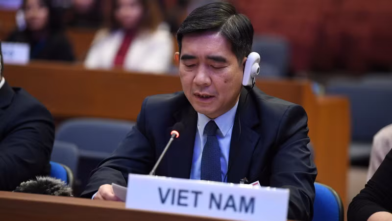 Đại sứ được bổ nhiệm tại Thái Lan Phạm Việt Hùng cho biết, Việt Nam đã lồng ghép Chương trình nghị sự 2030 vì phát triển bền vững của Liên hợp quốc vào các chiến lược phát triển quốc gia. (Ảnh: ĐINH TRƯỜNG) Đại sứ được bổ nhiệm tại Thái Lan Phạm Việt Hùng cho biết, Việt Nam đã lồng ghép Chương trình nghị sự 2030 vì phát triển bền vững của Liên hợp quốc vào các chiến lược phát triển quốc gia. (Ảnh: ĐINH TRƯỜNG)