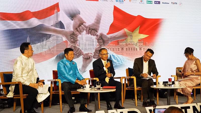 Đại sứ Việt Nam tại Thái Lan Phan Chí Thành phát biểu tại Diễn đàn Doanh nghiệp Việt Nam-Thái Lan 2023. (Ảnh: ĐINH TRƯỜNG) Đại sứ Việt Nam tại Thái Lan Phan Chí Thành phát biểu tại Diễn đàn Doanh nghiệp Việt Nam-Thái Lan 2023. (Ảnh: ĐINH TRƯỜNG)