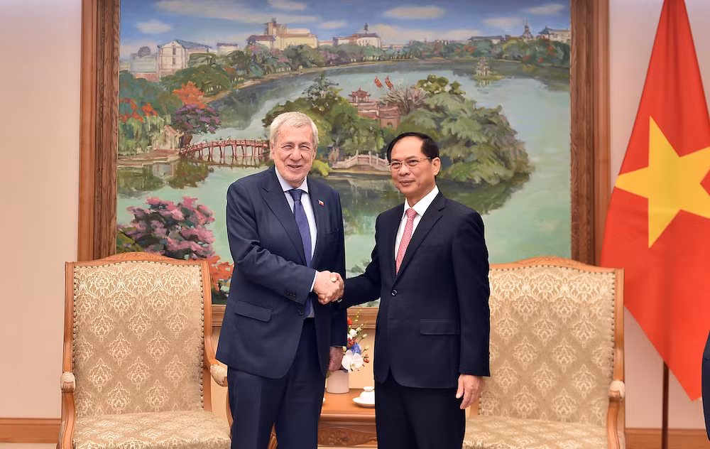 Phó Thủ tướng, Bộ trưởng Ngoại giao Bùi Thanh Sơn tiếp Bộ trưởng Ngoại giao Chile Alberto Van Klaveren
