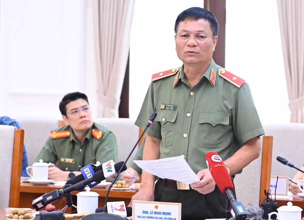 Thiếu tướng Lê Minh Mạnh, Phó Cục trưởng Cục An ninh mạng và phòng, chống tội phạm sử dụng công nghệ cao (A05), Bộ Công an. Thiếu tướng Lê Minh Mạnh, Phó Cục trưởng Cục An ninh mạng và phòng, chống tội phạm sử dụng công nghệ cao (A05), Bộ Công an.