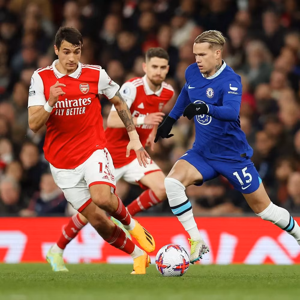 Mudryk từng ghi siêu phẩm vào lưới Arsenal cũng chính tại Stamford Bridge. (Ảnh: Getty)