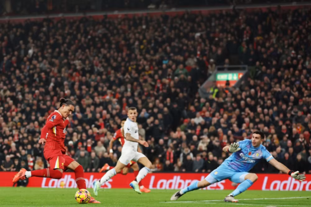 Darwin Nunez mở tỷ số cho Liverpool. (Ảnh: The Guardian) Darwin Nunez mở tỷ số cho Liverpool. (Ảnh: The Guardian)