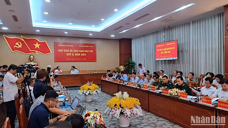 Họp báo giao ban báo chí quý 2 năm 2024, do Uỷ ban nhân dân tỉnh phối hợp Ban Tuyên giáo Tỉnh ủy Cà Mau tổ chức vào chiều 23/7.