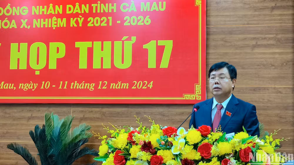 Ủy viên Trung ương Đảng, Bí thư Tỉnh ủy, Chủ tịch Hội đồng nhân dân tỉnh Cà Mau Nguyễn Tiến Hải phát biểu khai mạc kỳ họp. Ủy viên Trung ương Đảng, Bí thư Tỉnh ủy, Chủ tịch Hội đồng nhân dân tỉnh Cà Mau Nguyễn Tiến Hải phát biểu khai mạc kỳ họp.