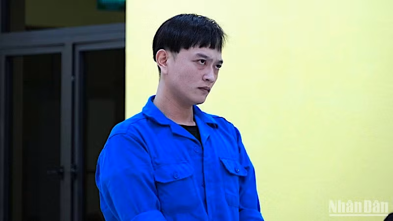 Theo Hội đồng xét xử, hành vi của bị cáo (ảnh) là tội ác, mất hết nhân tính, không còn khả năng giáo dục nên cần cách ly vĩnh viễn khỏi đời sống xã hội. 
