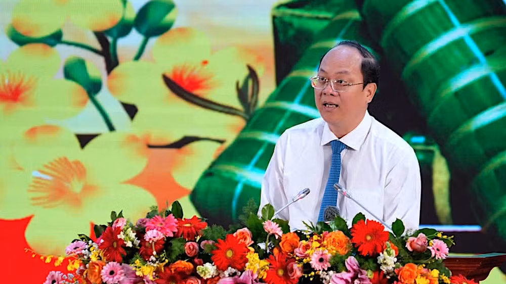 Bí thư Tỉnh ủy Cà Mau Nguyễn Hồ Hải phát biểu tại buổi họp mặt.