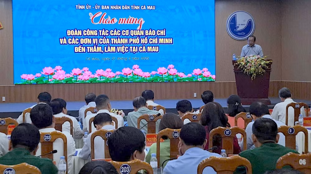 Quang cảnh buổi làm việc chiều 21/3.