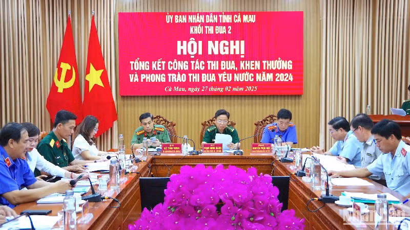 Đại biểu Khối thi đua 2 của tỉnh Cà Mau tham dự hội nghị tổng kết năm 2024.
