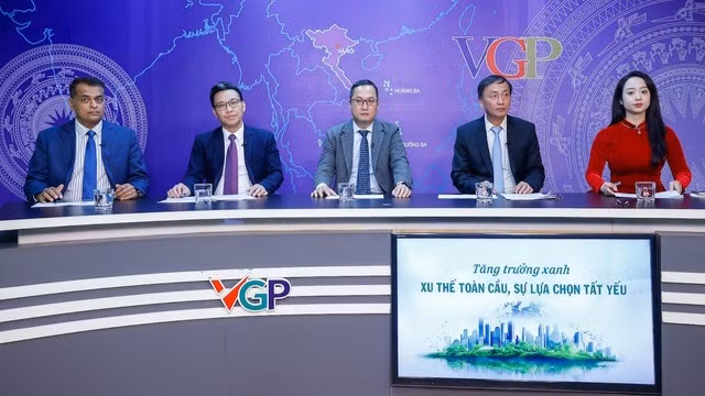 Toạ đàm “Tăng trưởng xanh - Xu thế toàn cầu, sự lựa chọn tất yếu”. (Ảnh: VGP). 
