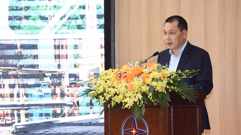 Chủ tịch Hội đồng Thành viên EVN Đặng Hoàng An phát biểu ý kiến tại Hội nghị (Ảnh: Trần Hải) Chủ tịch Hội đồng Thành viên EVN Đặng Hoàng An phát biểu ý kiến tại Hội nghị (Ảnh: Trần Hải)