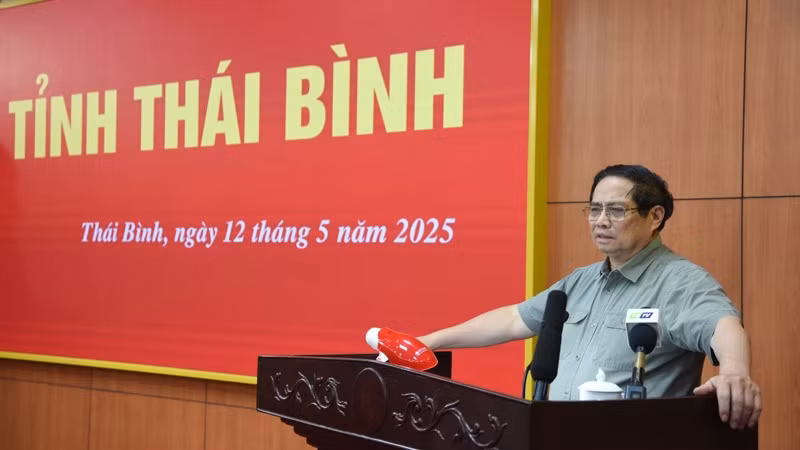 Thủ tướng Phạm Minh Chính phát biểu ý kiến tại cuộc làm việc với Ban Thường vụ Tỉnh ủy Thái Bình. (Ảnh: TRẦN HẢI)