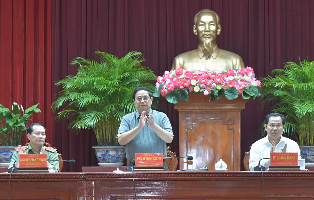 Thủ tướng Phạm Minh Chính dự cuộc tiếp xúc cử tri thành phố Cần Thơ trước kỳ họp thứ 8, Quốc hội khóa XV. (Ảnh: THANH GIANG)